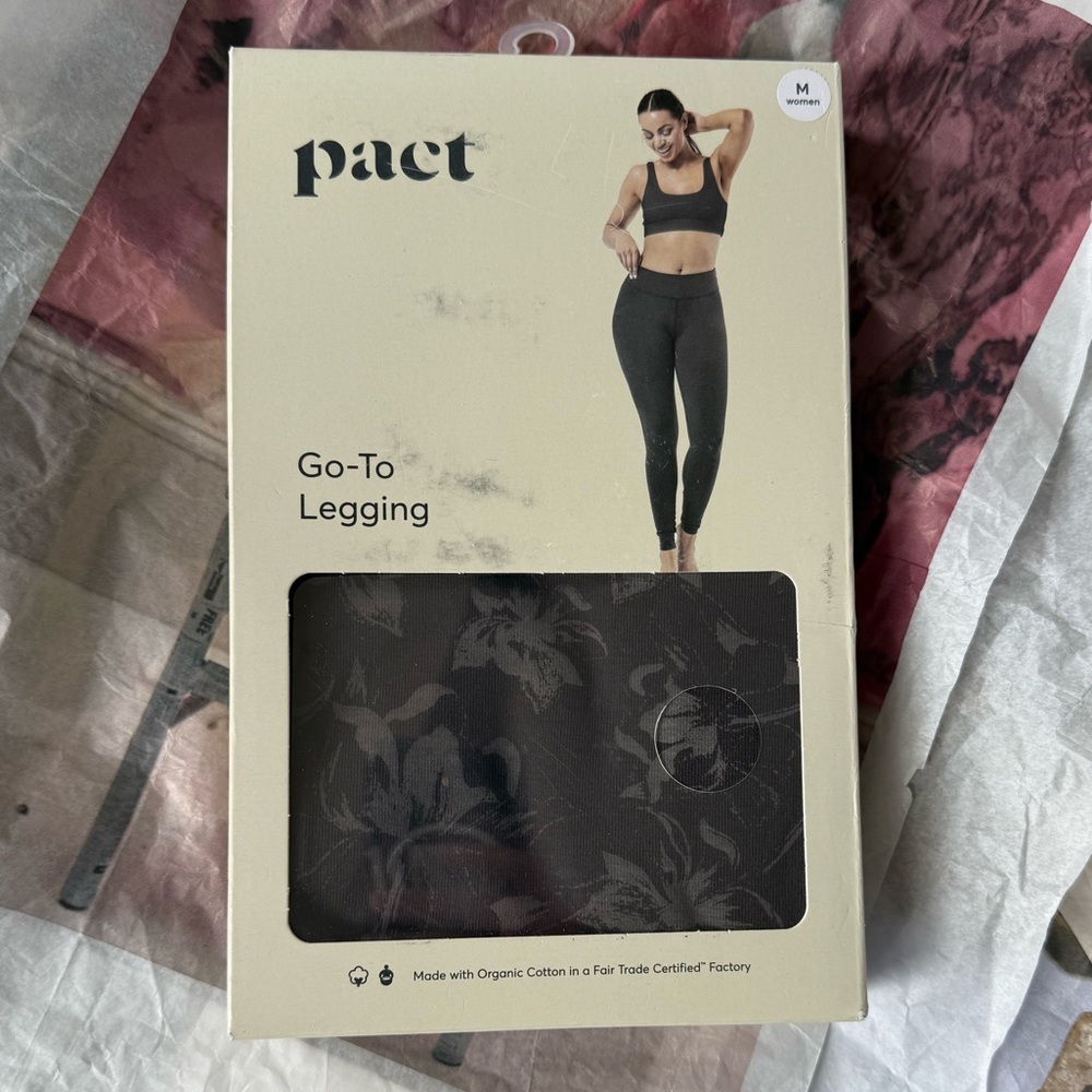 NEW Pact legging